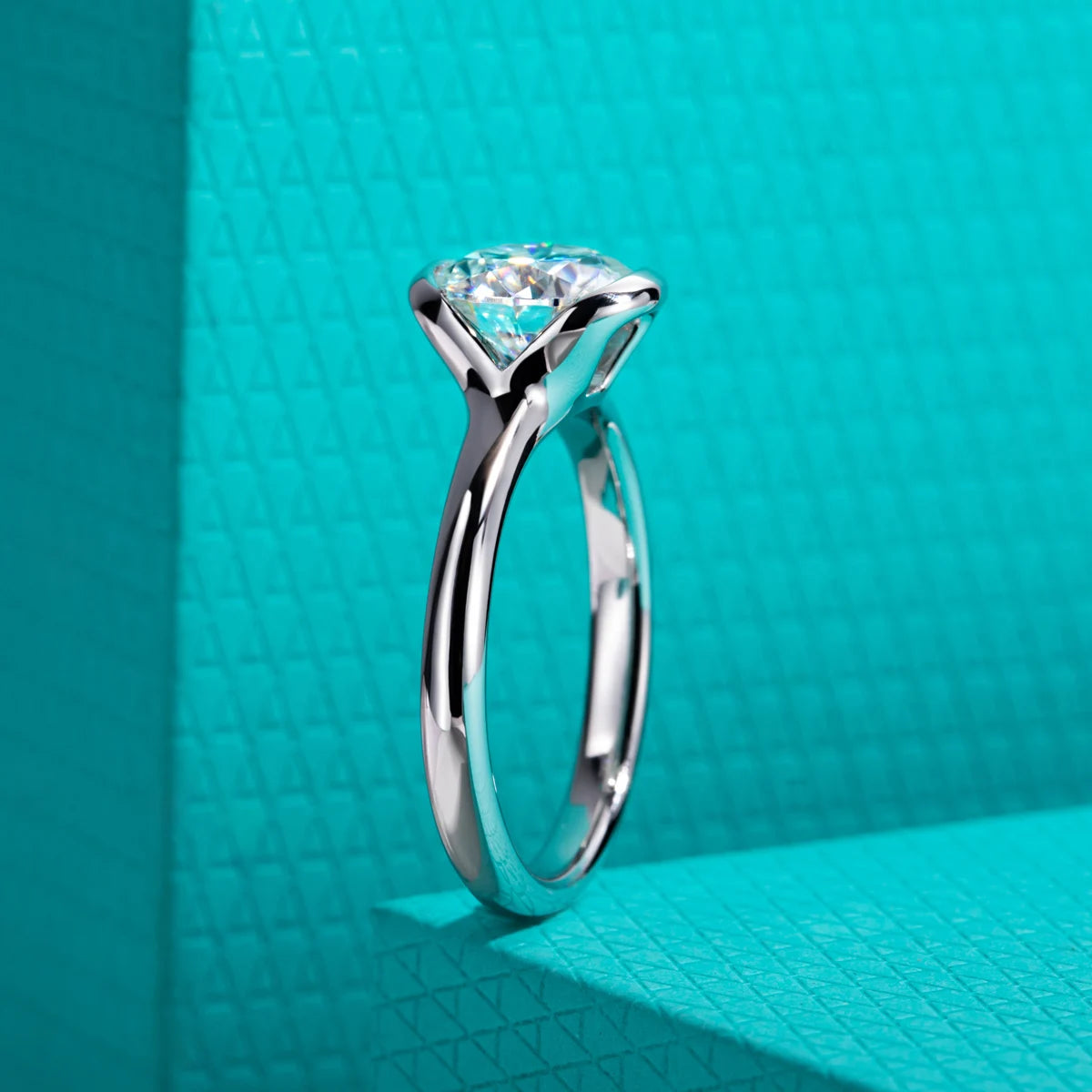 2 CT Bezel Round Cut Moissanite Engagement Ring