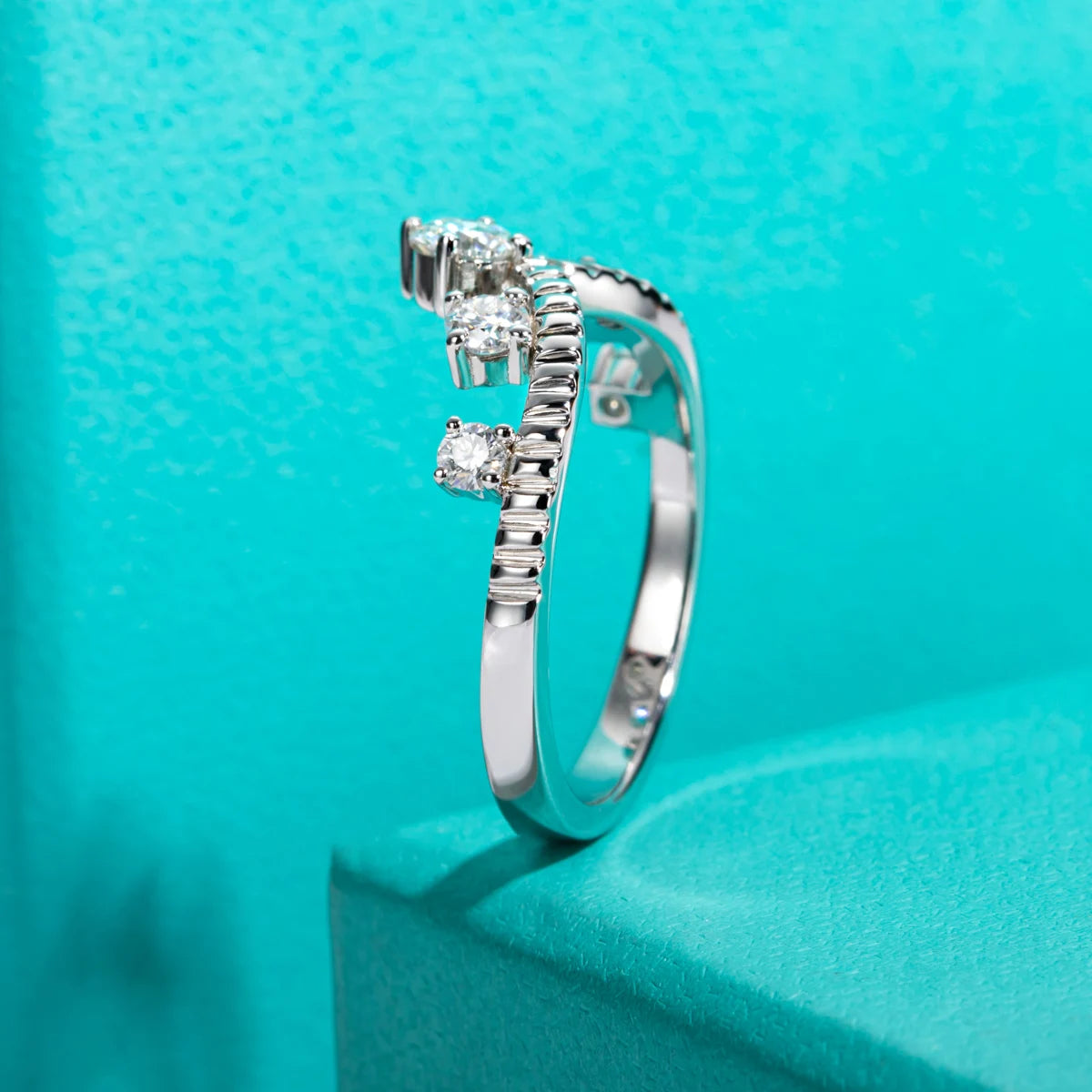 VVS1 4MM Moissanite Wedding Bands Ring