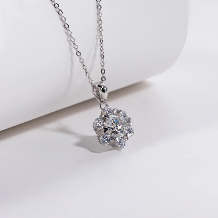 1 Carat Moissanite Flower Heart Pendant Necklace.