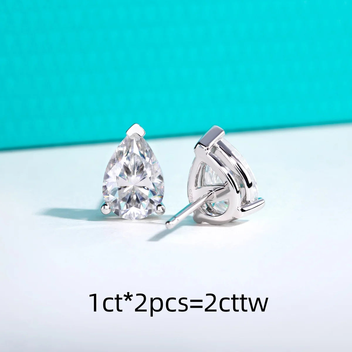 VVS1 D Color Pear Cut Moissanite Stud Earrings