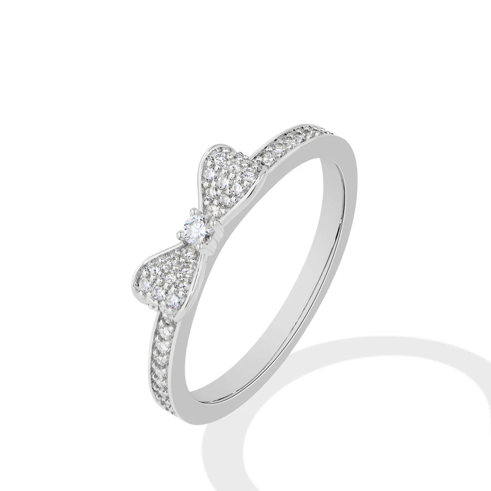 Bow Design D VVS1 Moissanite Ring