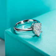 2.5CT Pear Cut D Color Moissanite Engagement Wedding Ring.