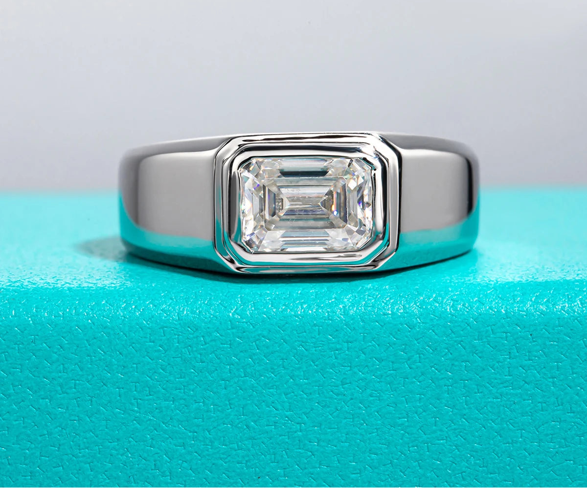 2 CT Men’s Emerald Cut Moissanite Ring