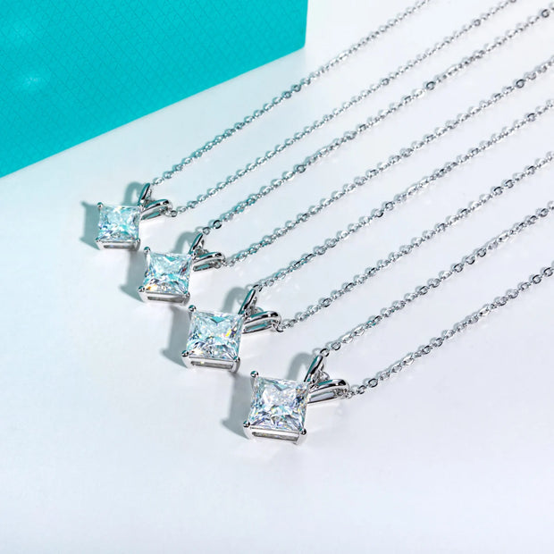 VVS1 D Color Princess Cut Moissanite Pendant Necklace