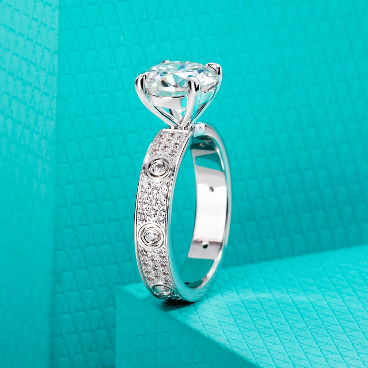 3 CT Round Cut Moissanite Engagement Ring