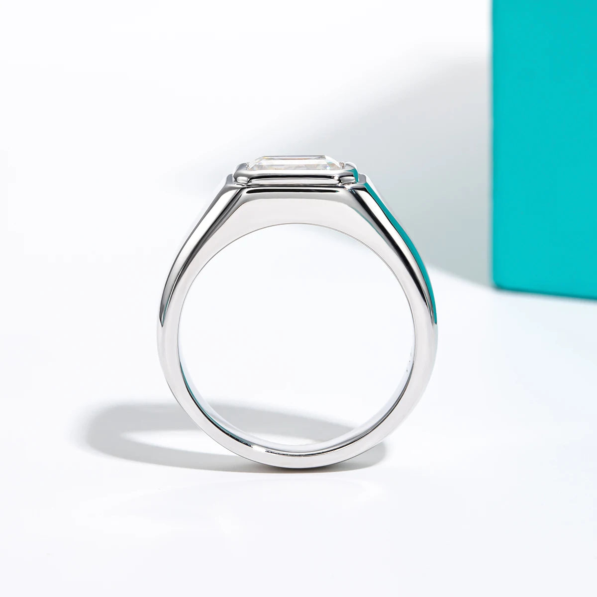 2 CT Men’s Emerald Cut Moissanite Ring