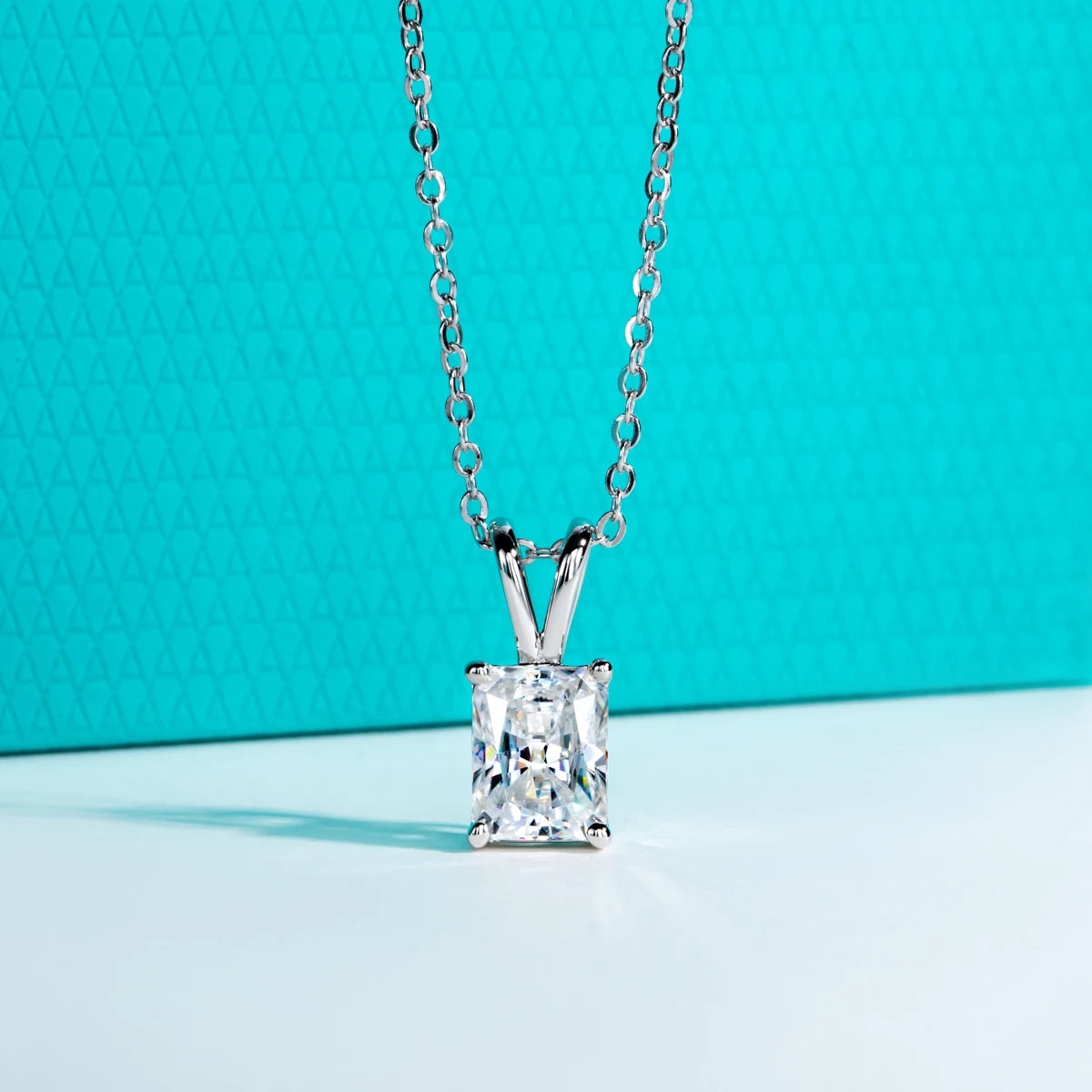 VVS1 D Color Radiant Cut Moissanite Pendant Necklace