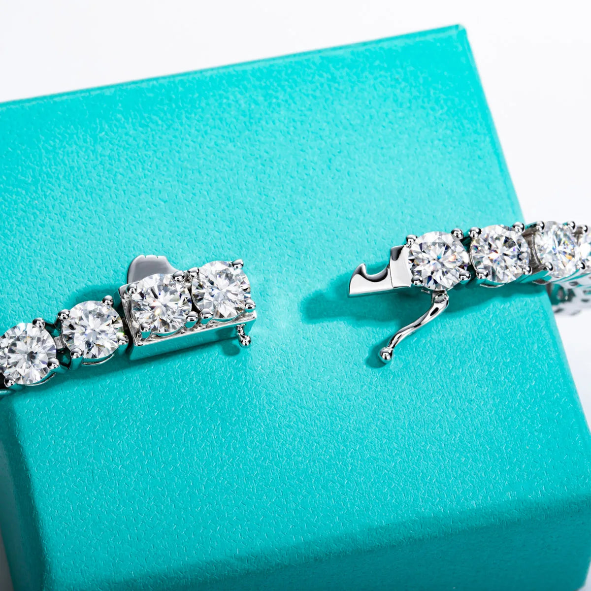 VVS1 D Color Moissanite Tennis Bracelet