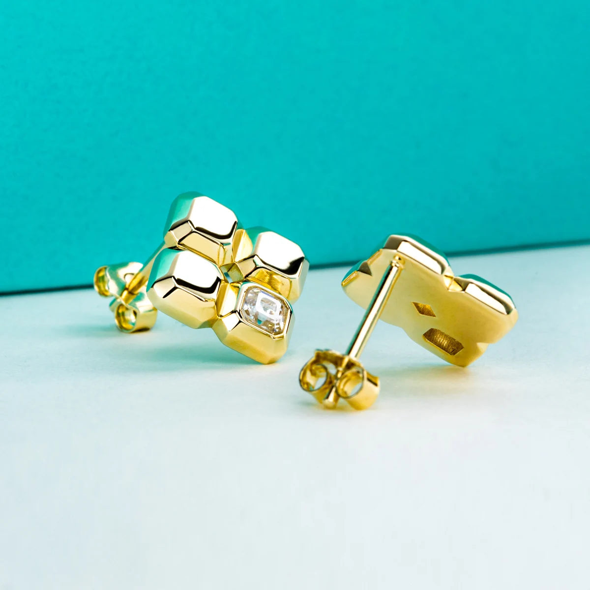 VVS1 Asscher Cut Moissanite Stud Earrings
