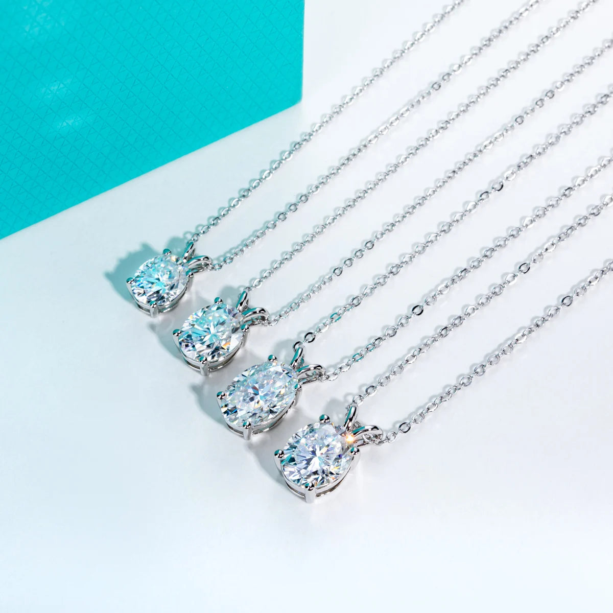 VVS1 D Color Oval Cut Moissanite Pendant Necklace