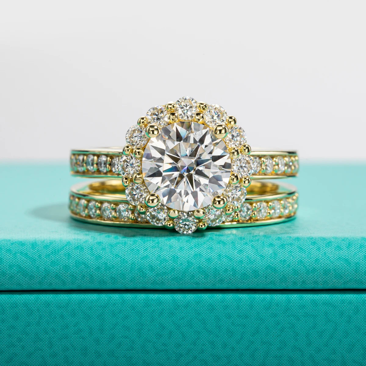 2 CT Round Cut Moissanite Engagement Bridal Ring Set