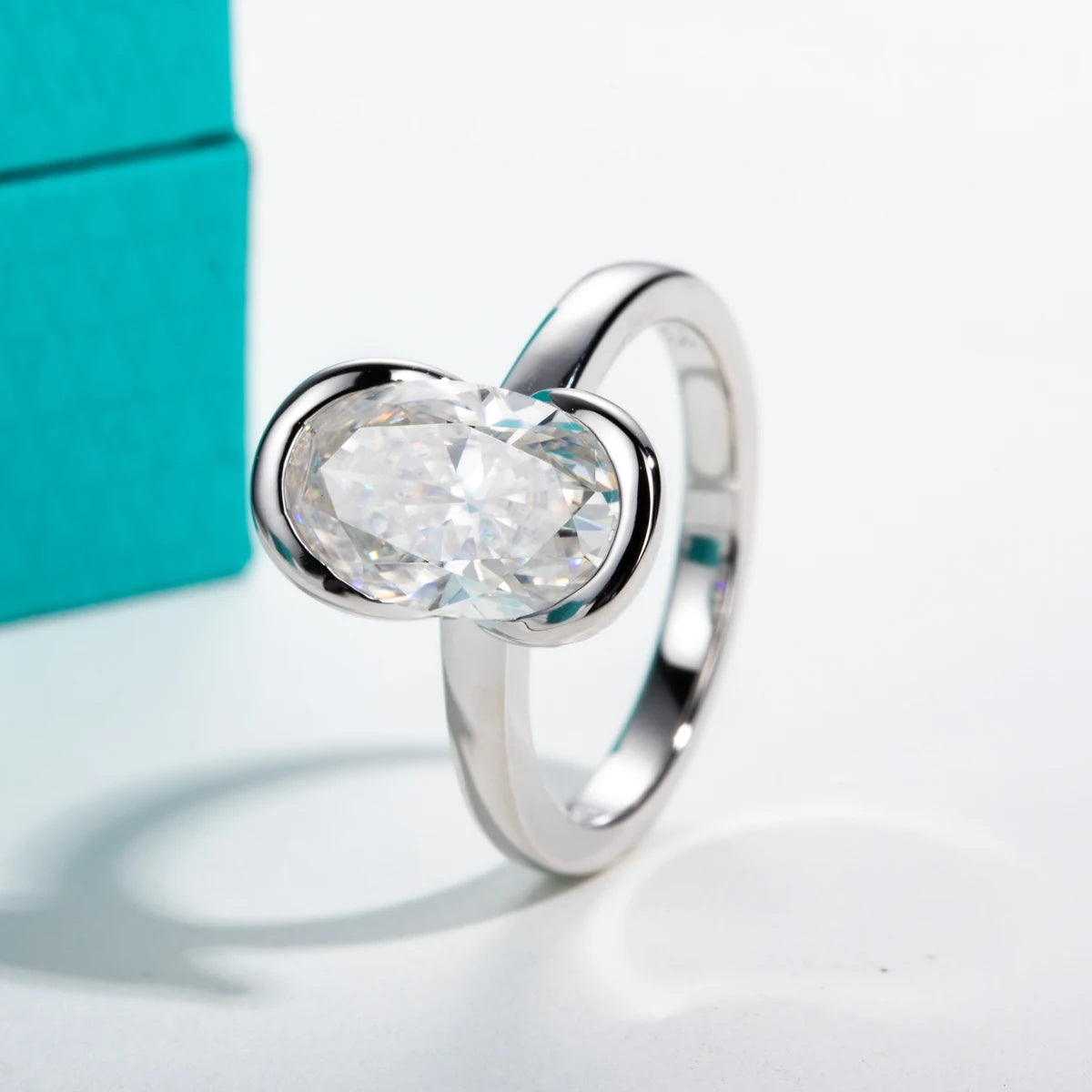 Oval Cut Moissanite Engagement Ring