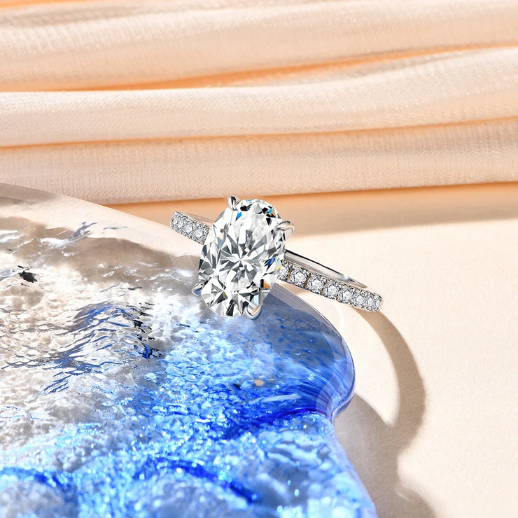 Oval Cut 3.5CT Moissanite Diamond Ring.