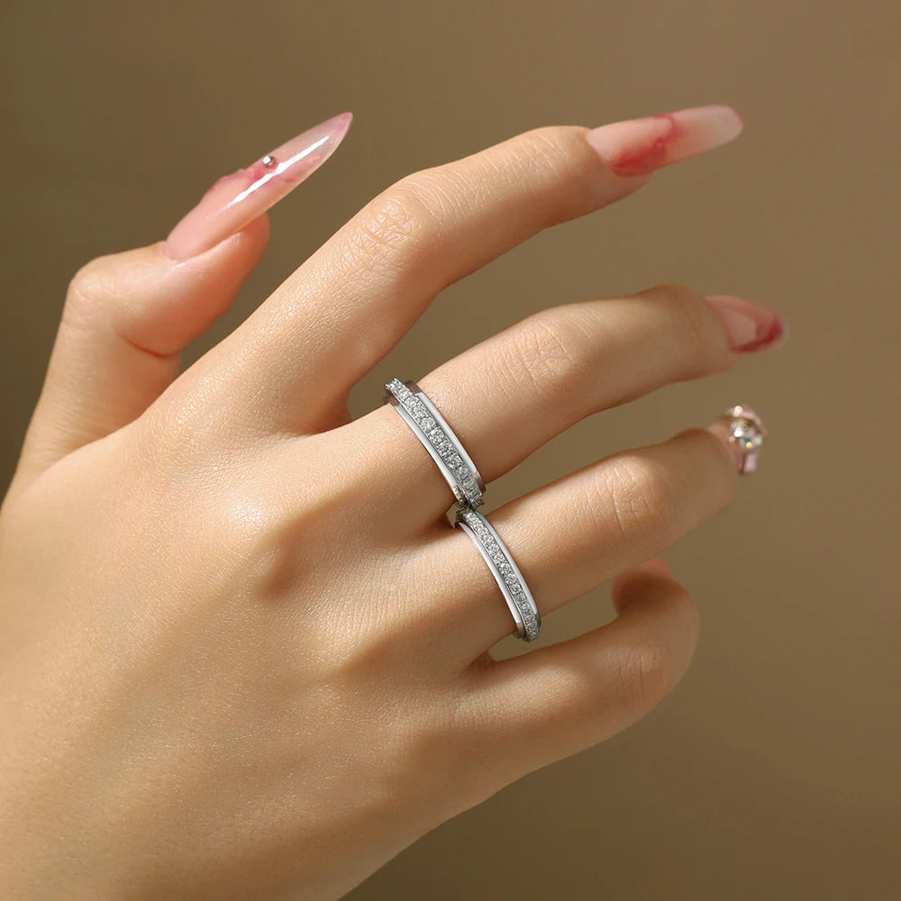 VVS1 Rotating Fidget Moissanite Ring