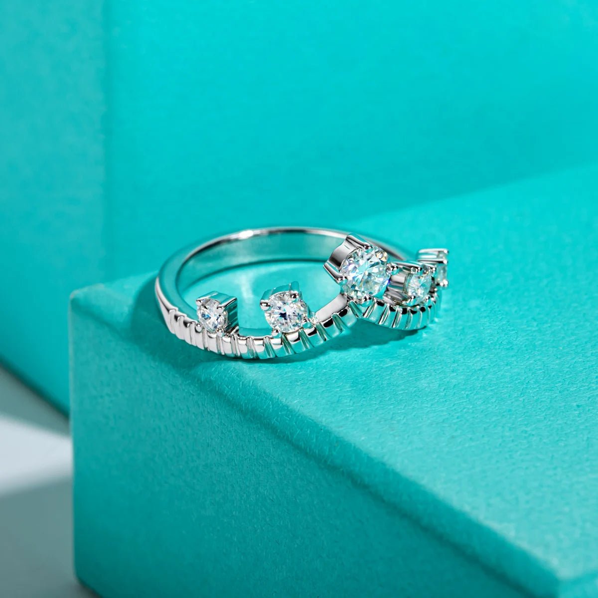 VVS1 4MM Moissanite Wedding Bands Ring