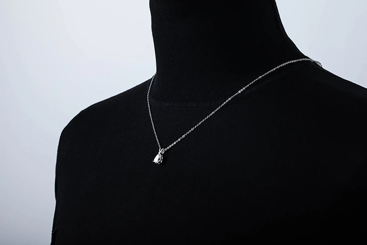 2.5ct Pear-Cut Moissanite Pendant Necklace.