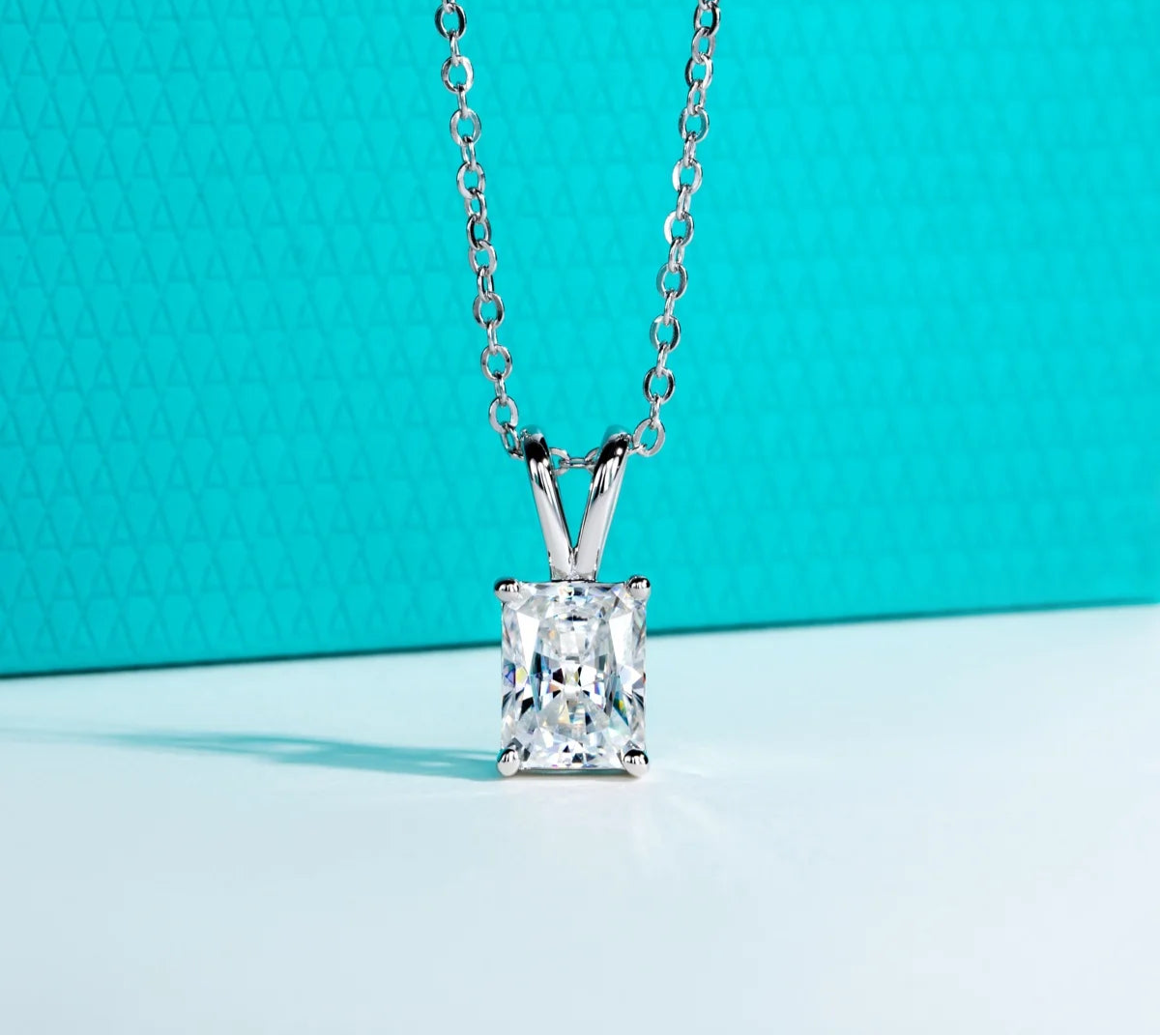VVS1 D Color Radiant Cut Moissanite Pendant Necklace
