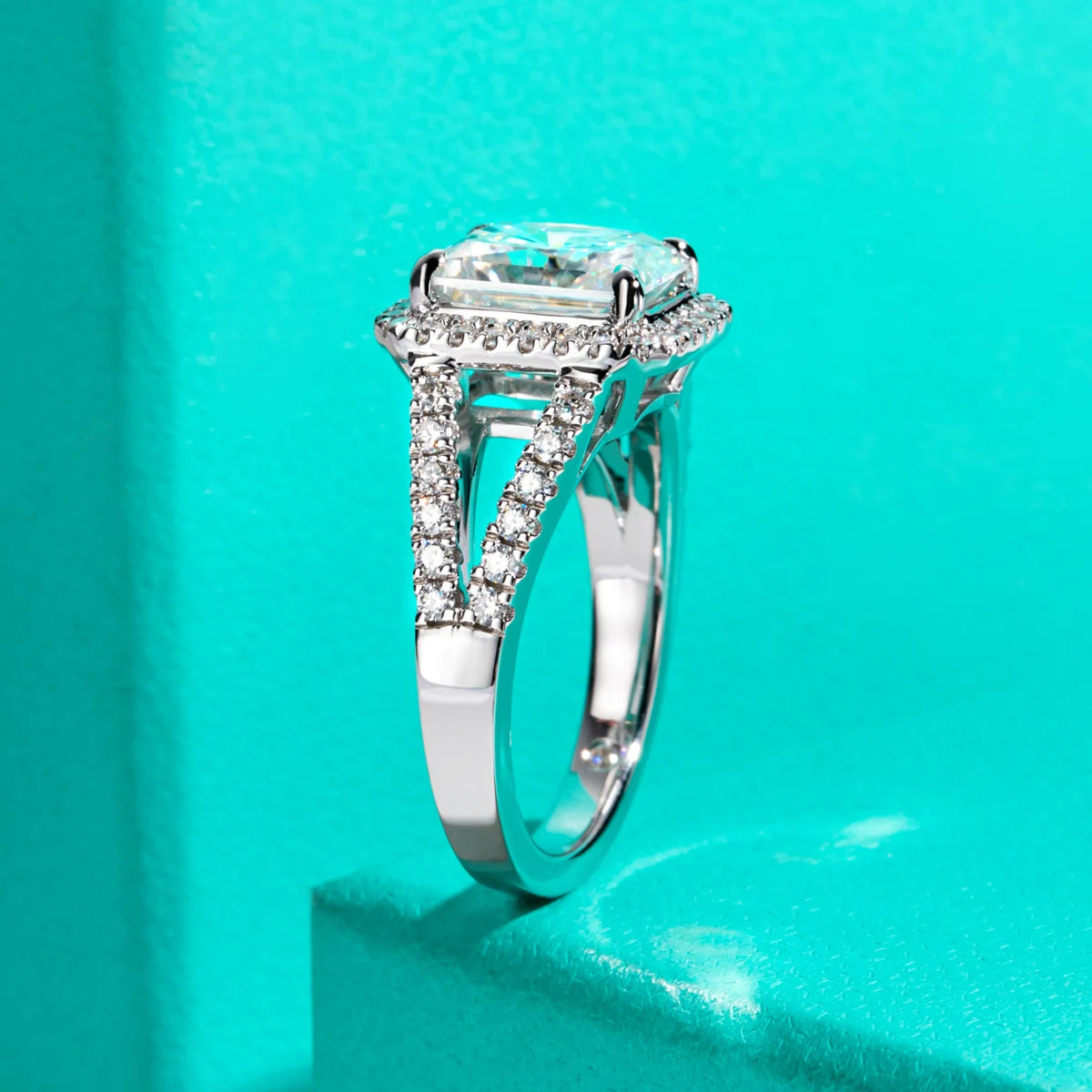 3 CT Radiant Cut Moissanite Engagement Ring