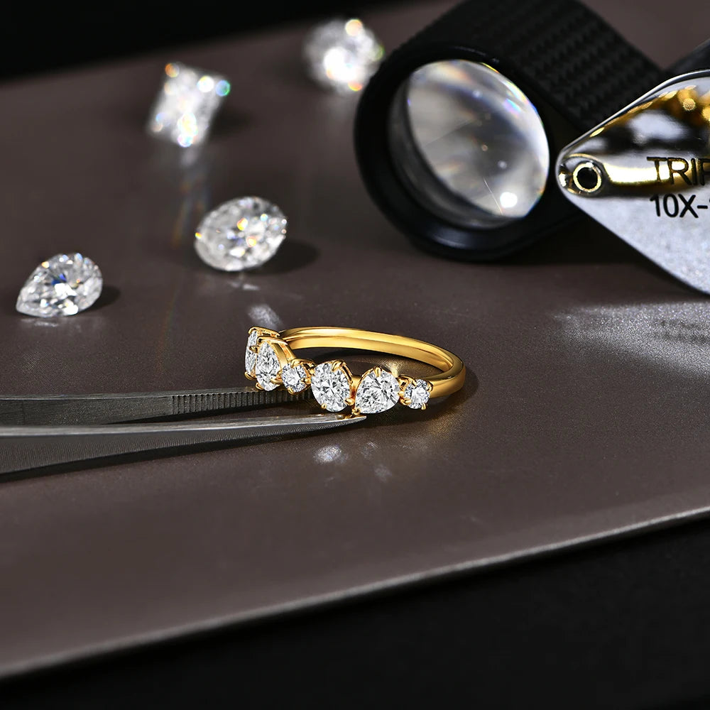 VVS1 Oval & Pear Cut Moissanite Ring