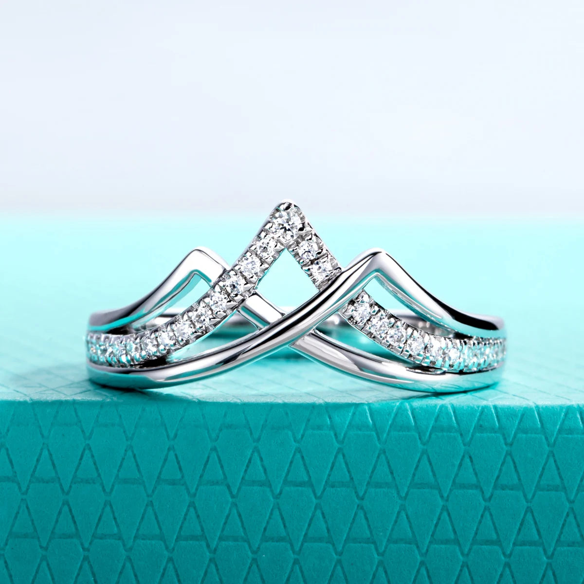 VVS1 D Color Moissanite Bridal Crown Ring