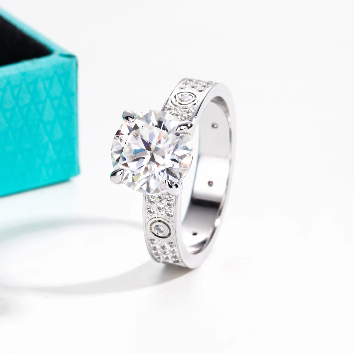 3 CT Round Cut Moissanite Engagement Ring