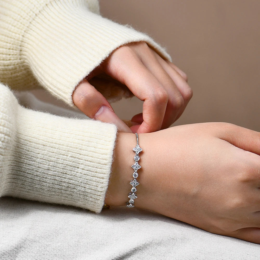 Four-Pointed Star Moissanite Bracelet