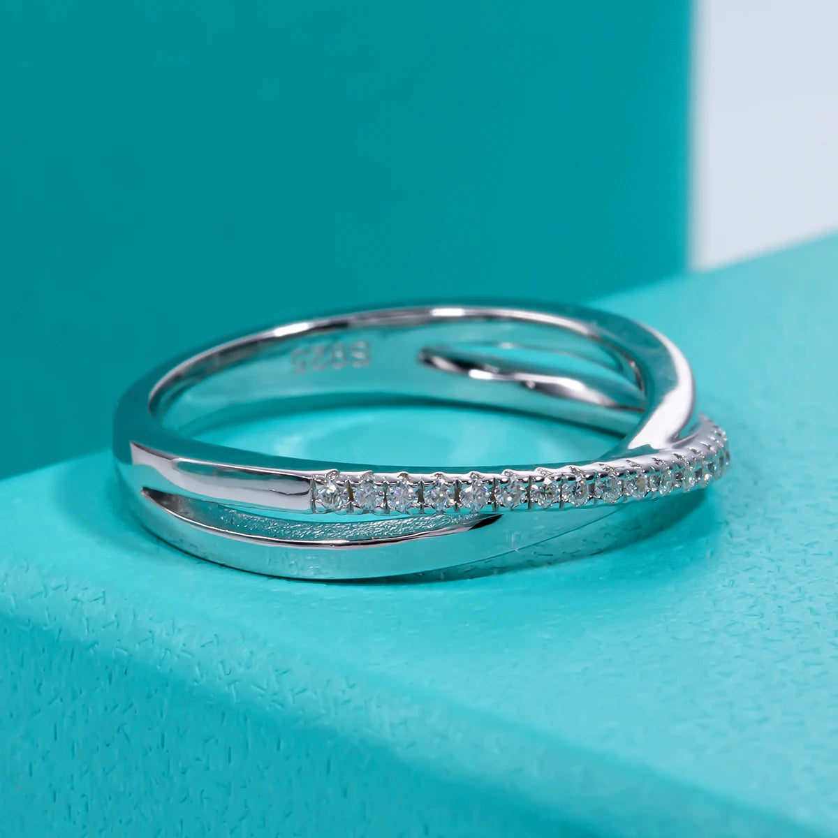 VVS 1 D Color Cross Moissanite Wedding Band