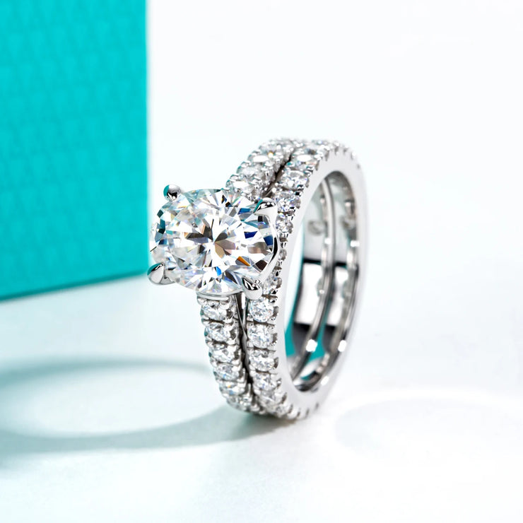 Oval Cut Moissanite Engagement Ring 