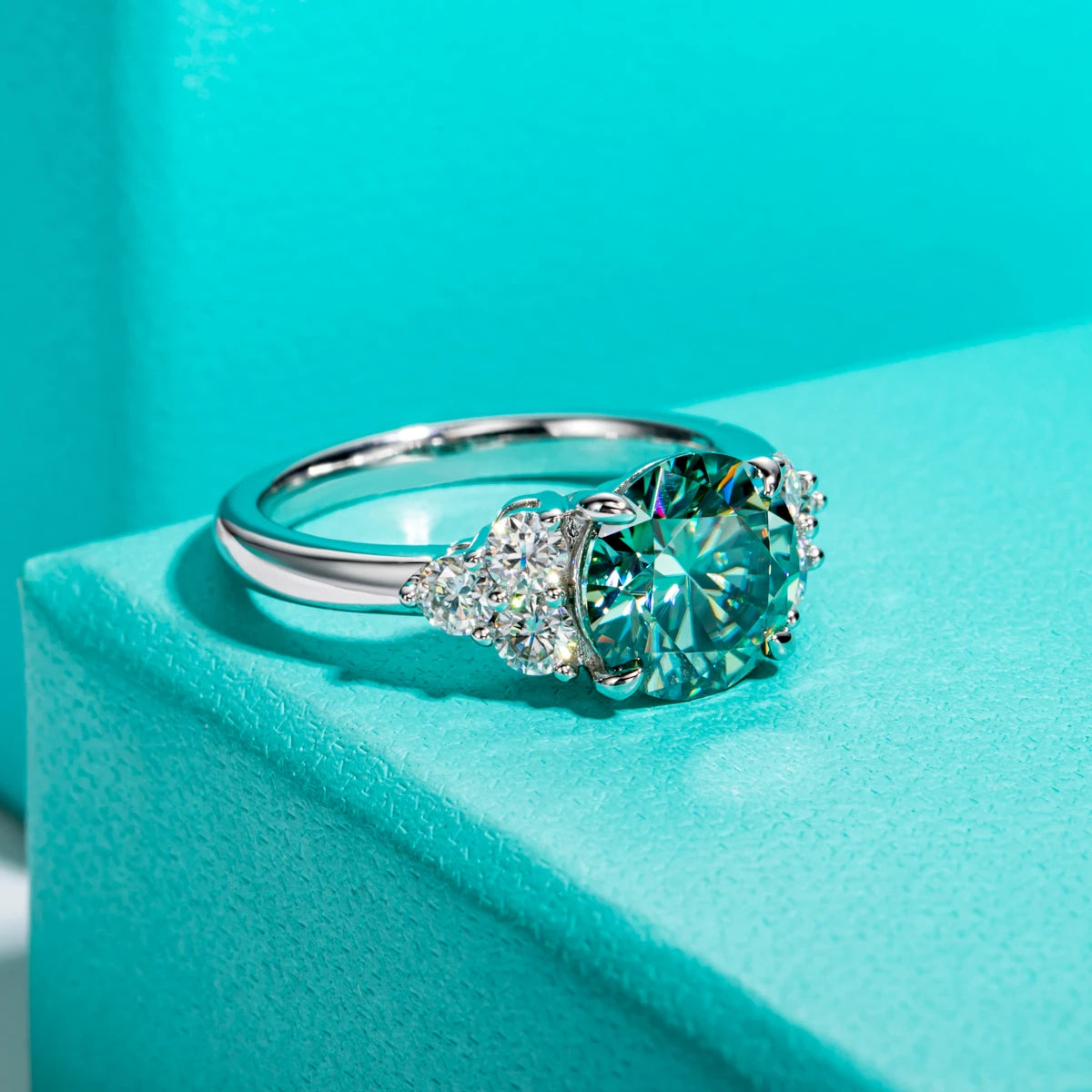 3CT Round Cut Green Stone Moissanite Engagement Ring