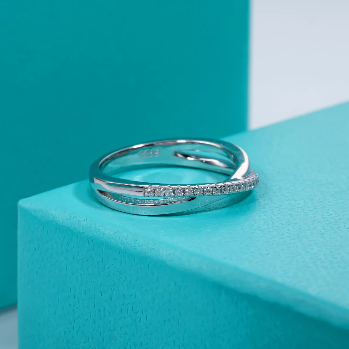 VVS 1 D Color Cross Moissanite Wedding Band