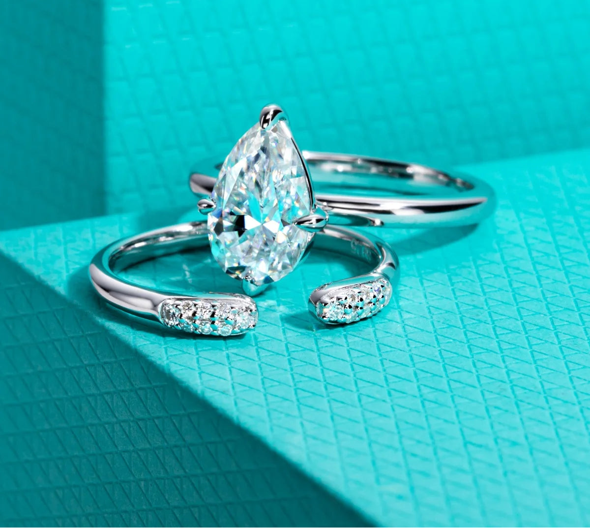3 CT Pear Cut Moissanite Bridal Ring Set