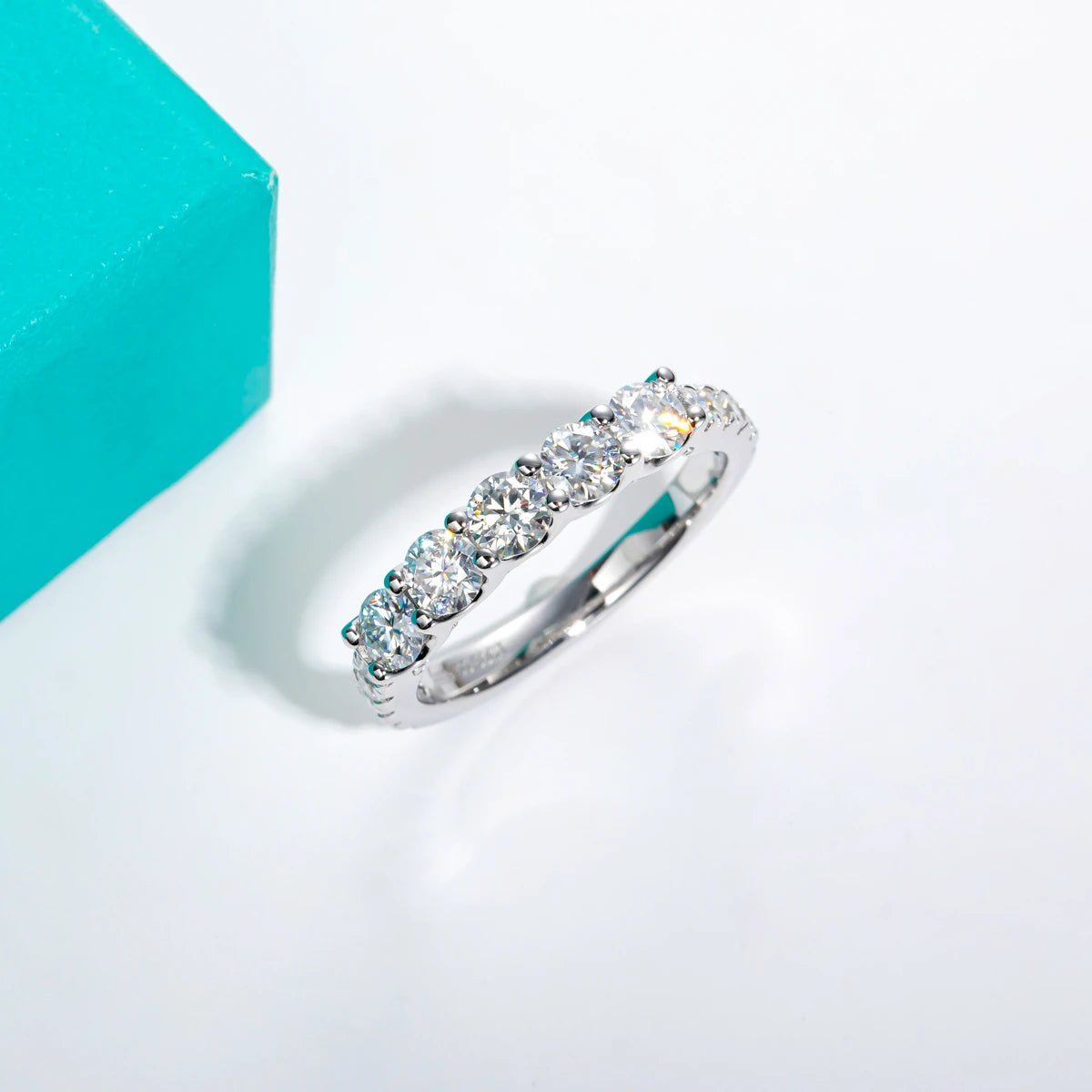 4 MM Round Cut Moissanite Wedding Band