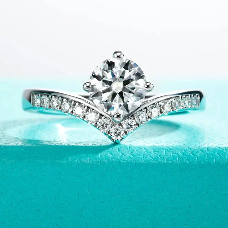 1 CT Round Cut Moissanite Engagement Ring Set