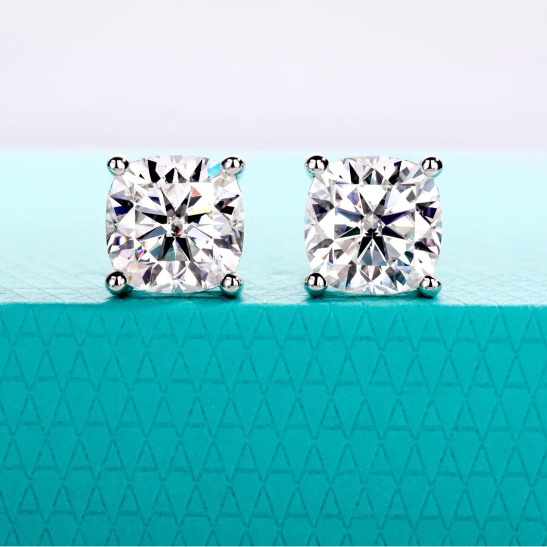 VVS1 D Color Cushion Cut Moissanite Earrings