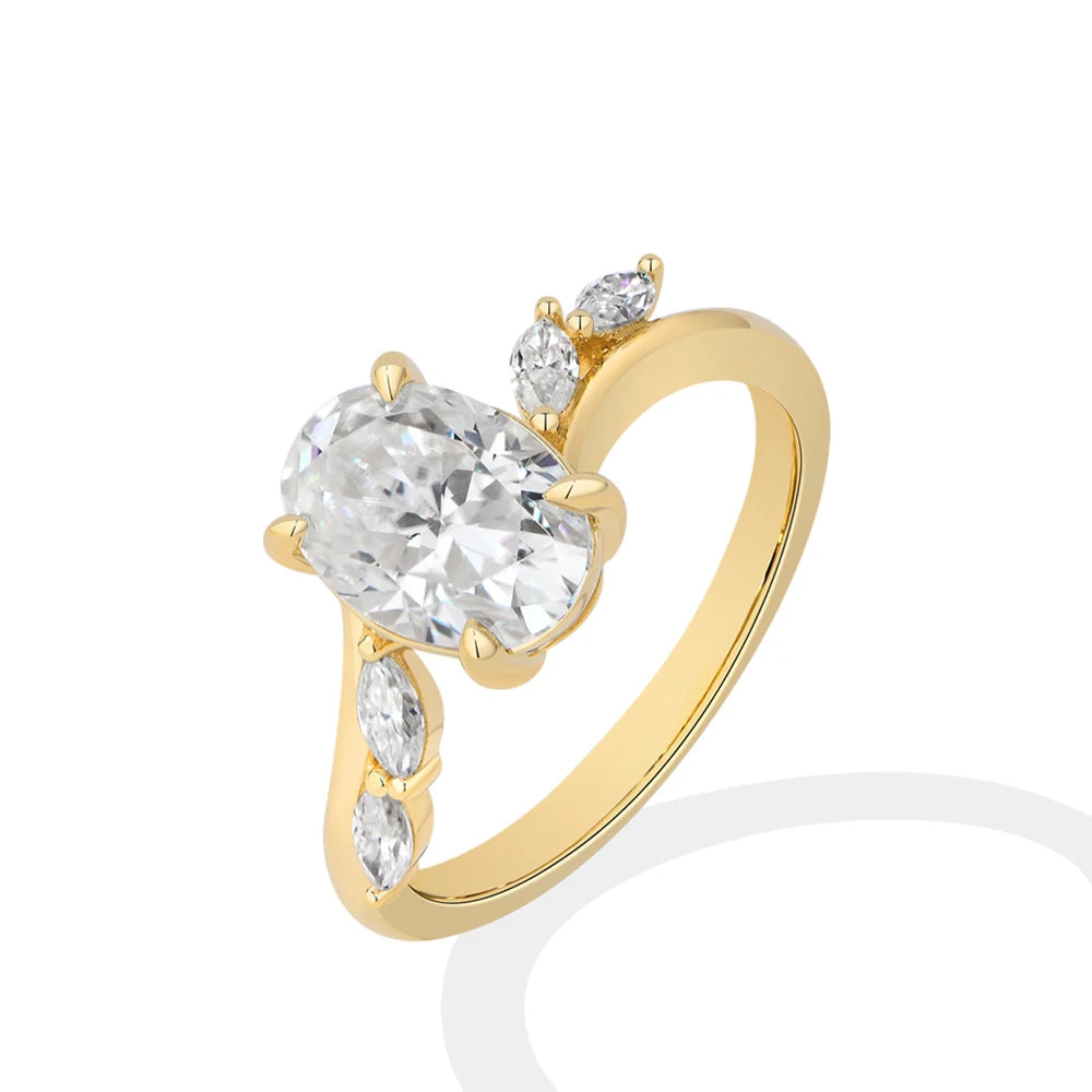 2 CT Oval Cut Moissanite Engagemeny Ring