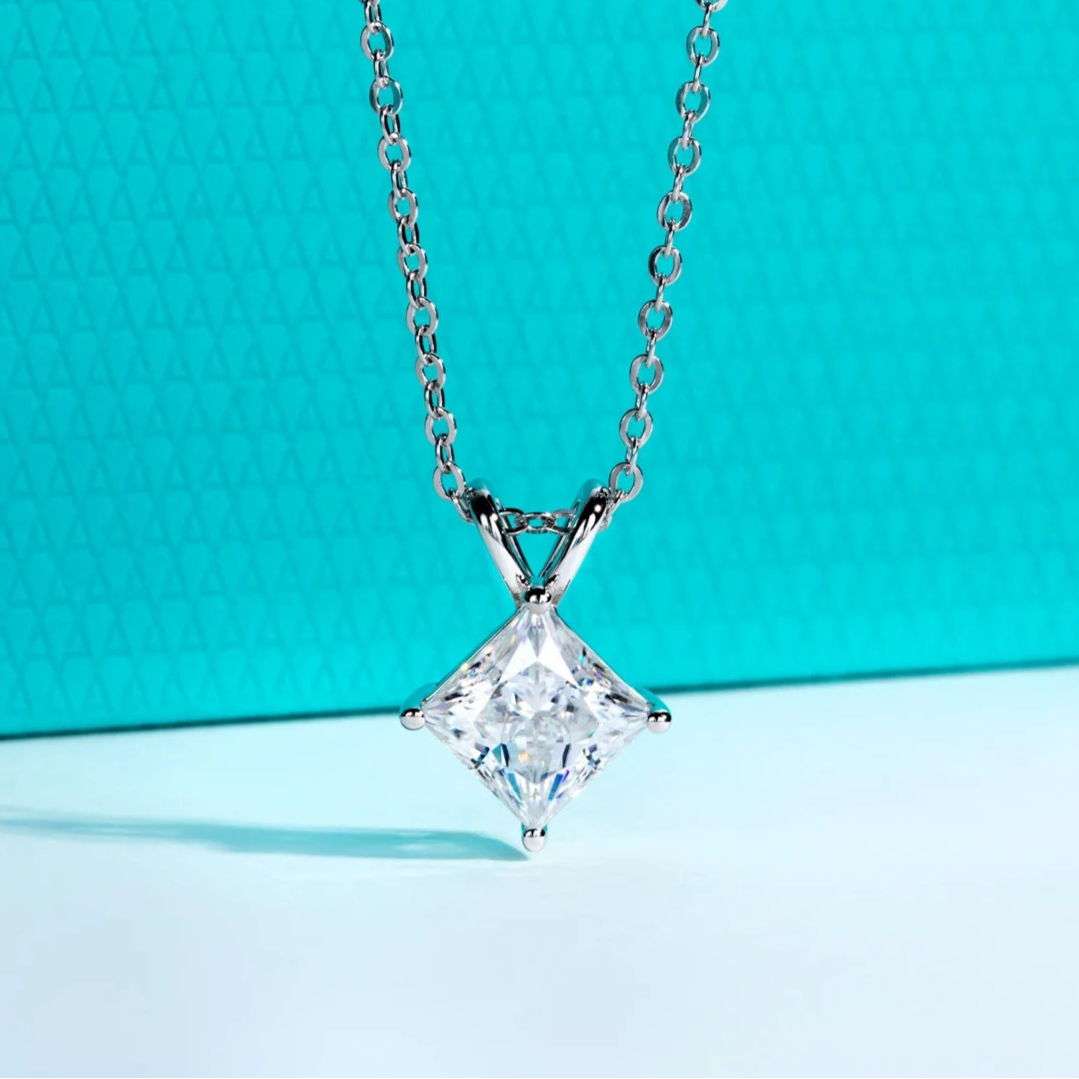 VVS1 D Color Princess Cut Moissanite Pendant Necklace