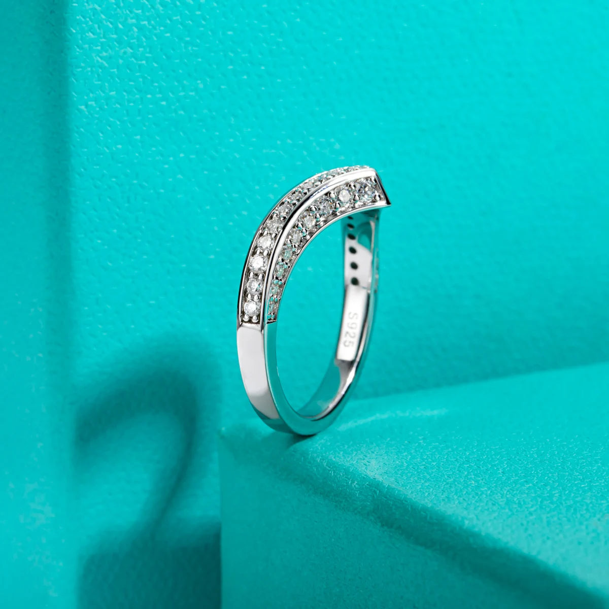 2 MM Moissanite V Shape Wedding Bands