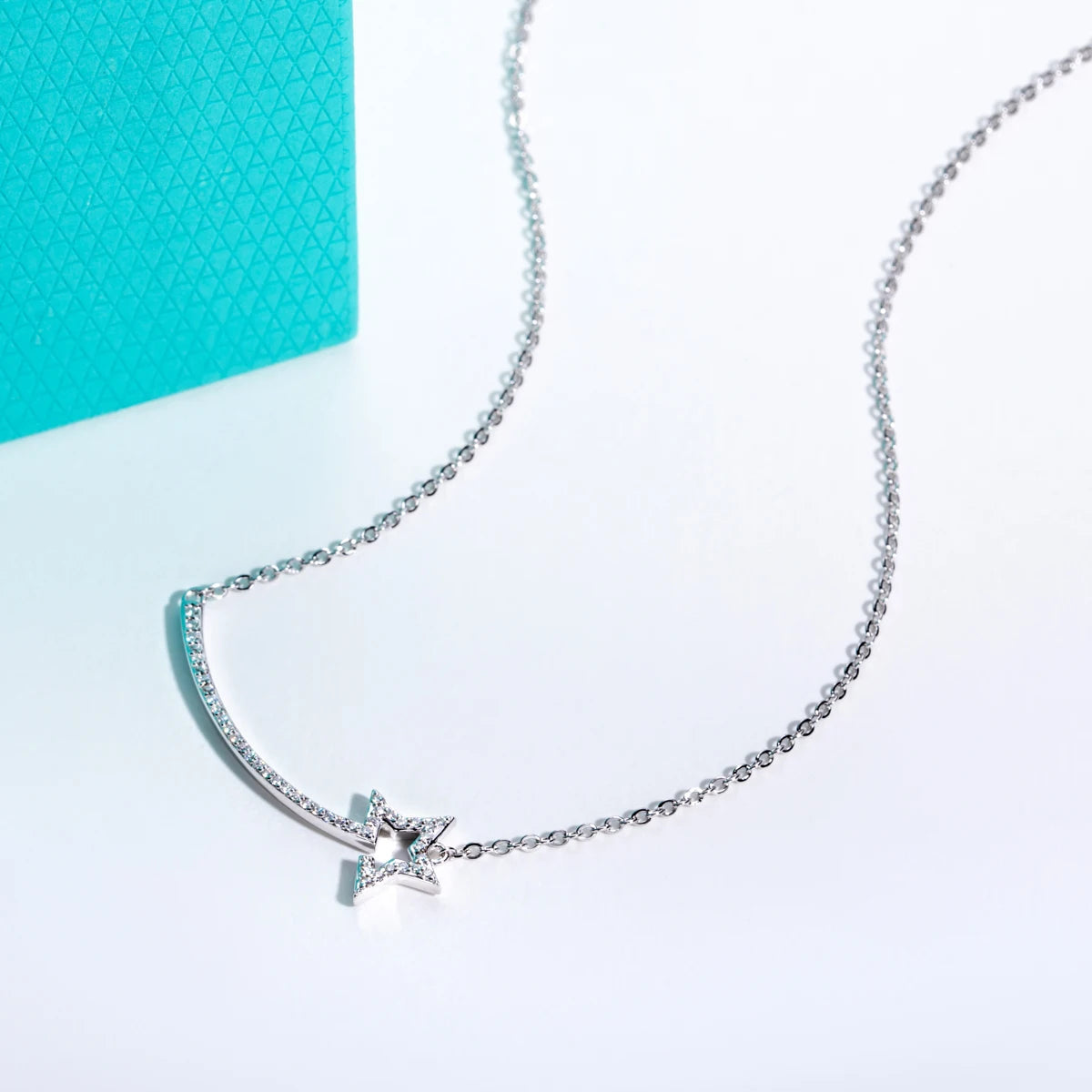 VVS1 D Color Star Pendant Moissanite Necklace