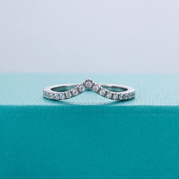 GK Moissanites D Color Moissanite Diamond V Row Ring