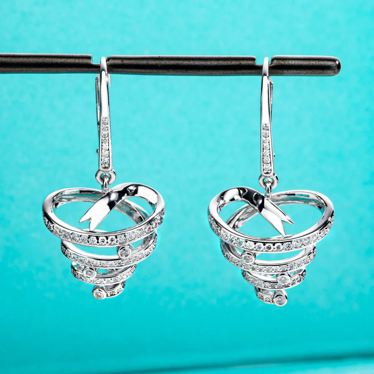 VVS1 Moissanite Tornado Drop Earrings