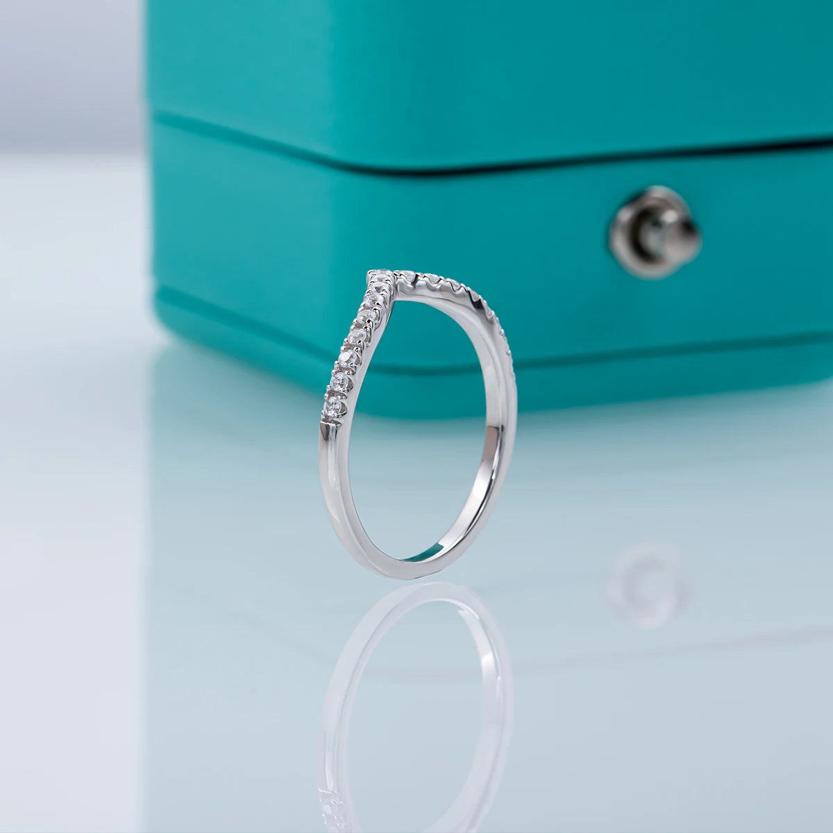 GK Moissanites D Color Moissanite Diamond V Row Ring