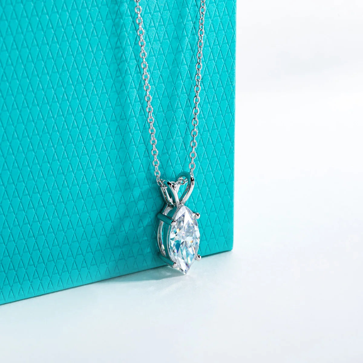 VVS1 D Color Marquise Cut Moissanite Pendant Necklace