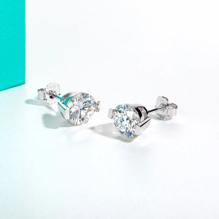 1CTTW - 6CTTW Round Cut Moissanites Stud Earrings
