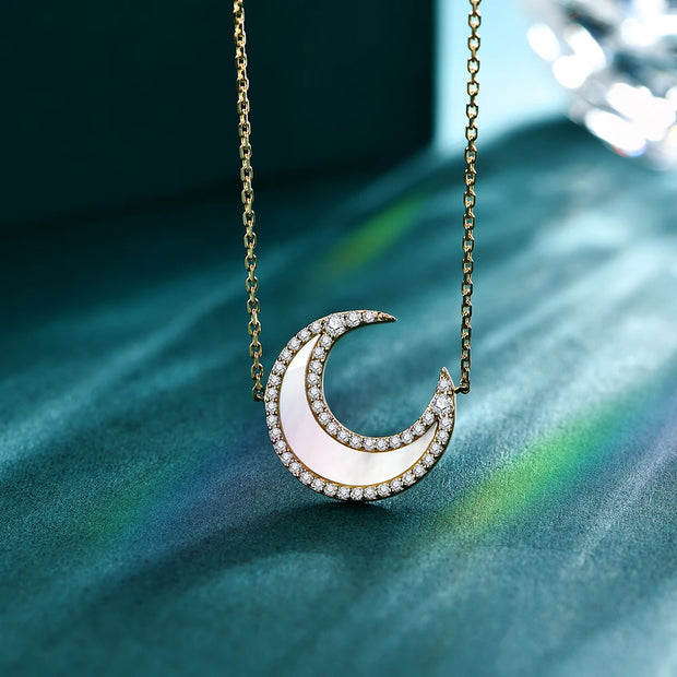 VVS1 D Colo Moon Shaped Moissanite Necklace | S925.